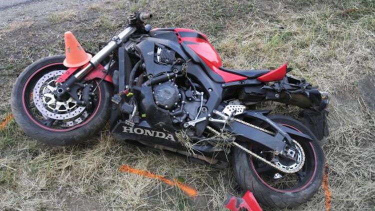 PO SILNICÍCH SE „KUTÁLEJÍ“ MOTORKÁŘI