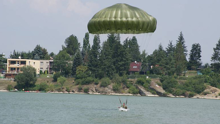 DO PŘEHRADY „HÓPALI“ PARAGÁNI