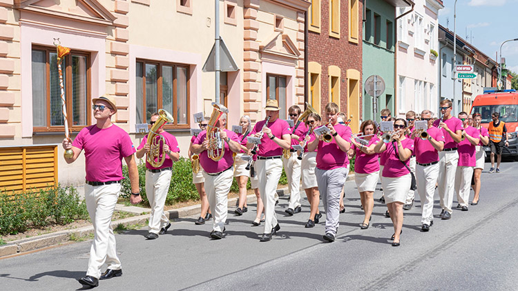 NĚMČICE ZVLÁDLY TŘÍDENNÍ HODOVÝ MARATON