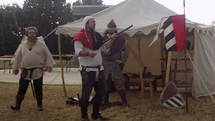 Živly v Ohrozimi zatly  tipec historické akci