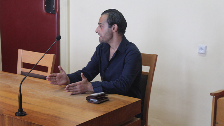 Lakatoš slíbil, že začne pracovat! Jinak skončí ve vězení