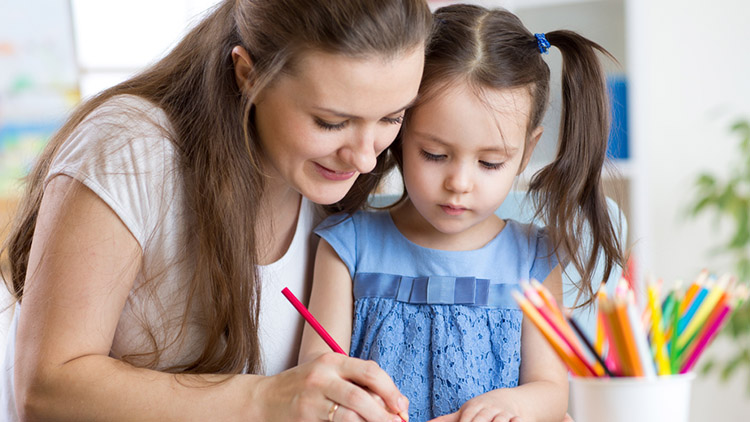 Psaní je pro prvňáčka výzvou. Nesmíte na něj spěchat