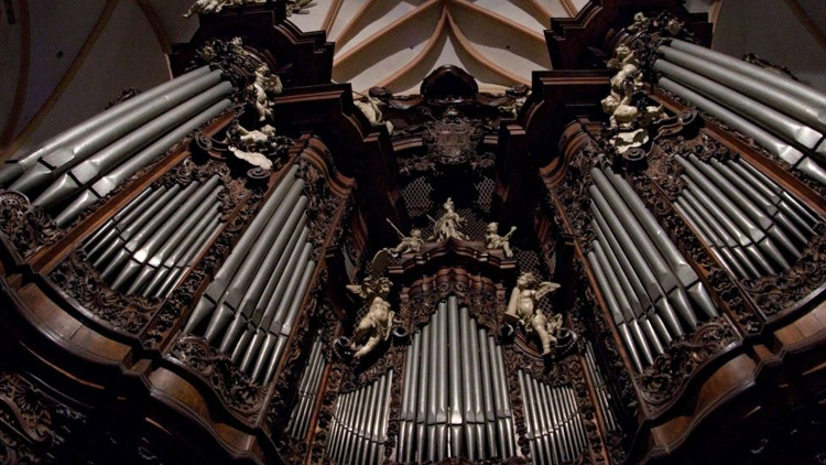 Největší varhany v Česku opět rozezní Mezinárodní varhanní festival Olomouc