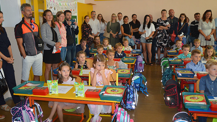 Prvňáčky ze ZŠ Valenty přivítala Milada Sokolová