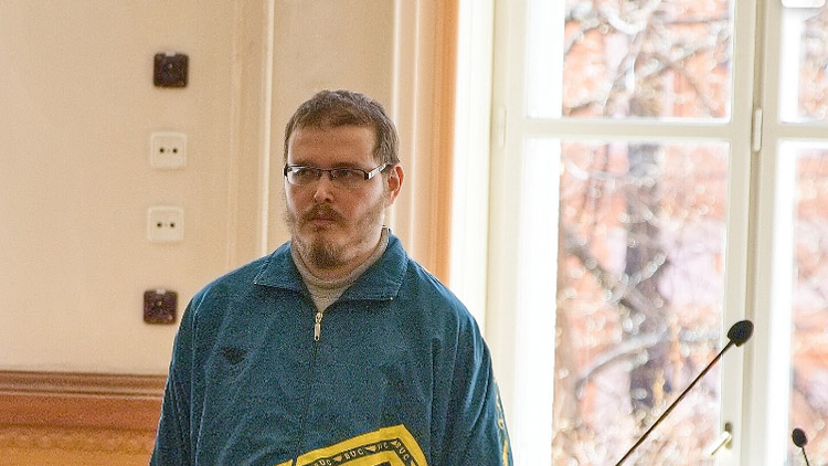 Vrah z Kostelce stráví zbytek života za mřížemi