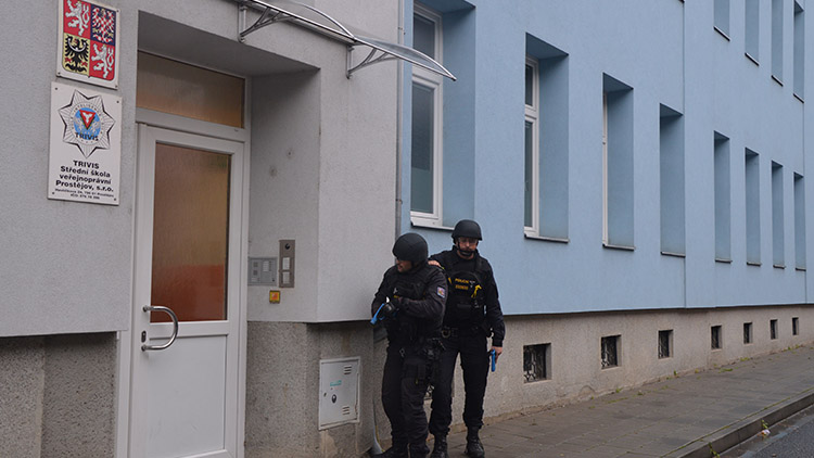 AMOK vyděsil Prostějov střelbou i mrtvolami