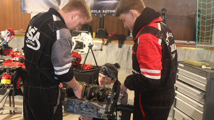 Neváhejte a přijďte! Už zítra proběhne v Prostějově BURZA PRÁCE A VZDĚLÁNÍ