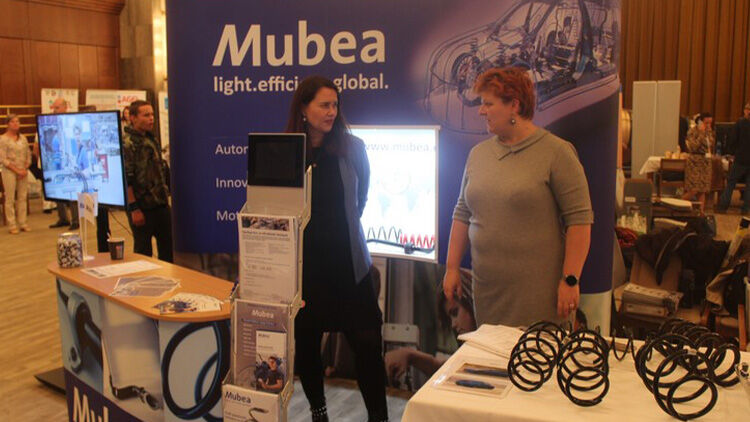 BURZA PRÁCE A VZDĚLÁNÍ