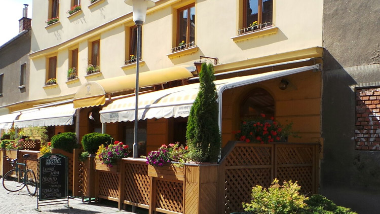 Hospody jsou plné. Inflaci navzdory