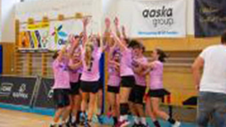 Korfbalovou Superligu v Prostějově opanoval Collalloc team  s početným domácím zastoupením