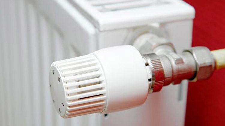 Porovnání topení v domácnosti: plyn, elektřina a tuhá paliva