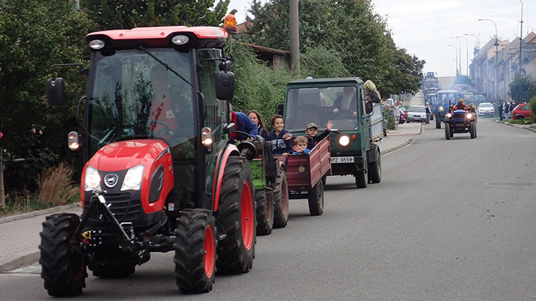 Tradiční jízda, výstavy i množství pochutin