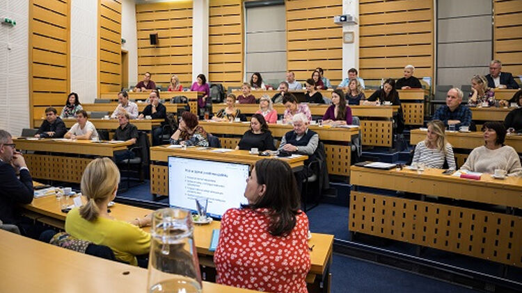 Aby se zde dobře žilo. Seminář přiblížil podporu rodinám