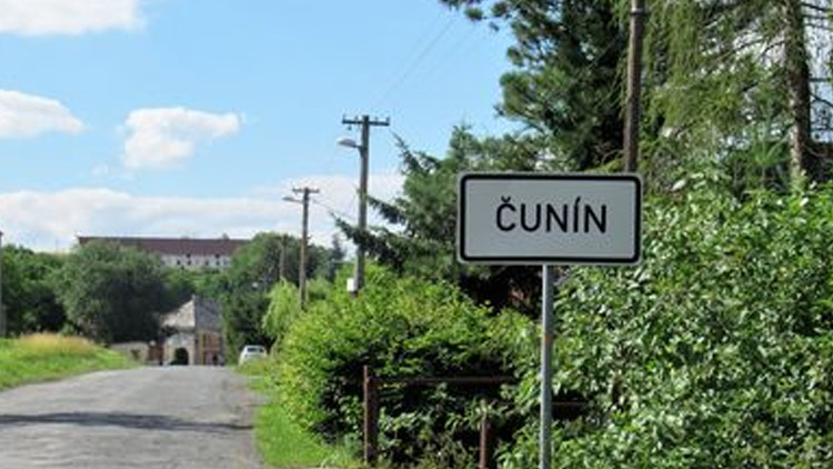 Výstavka v bývalé škole