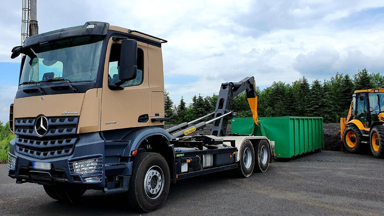 Recyklační centrum má zelenou