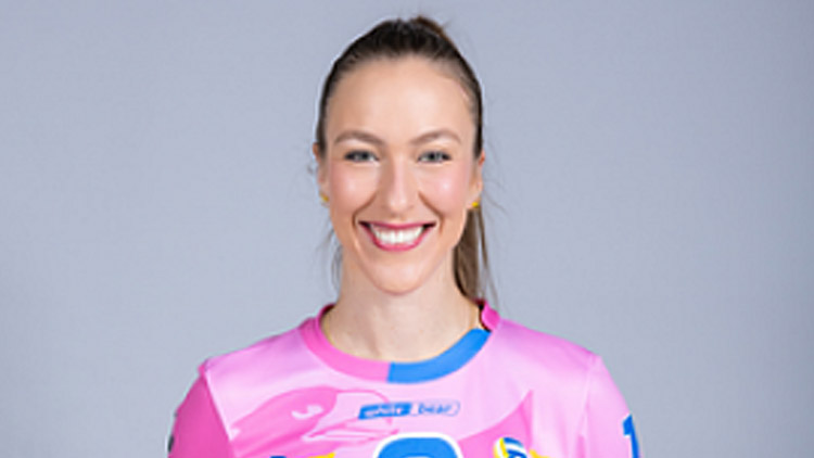 Raquel Löff : „VŠECHNO JE O PRÁCI, KAŽDÝ DEN SE SNAŽIT ZLEPŠOVAT“