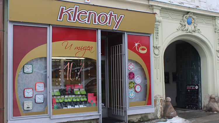 Slovenský cikán kradl v klenotnictví u muzea