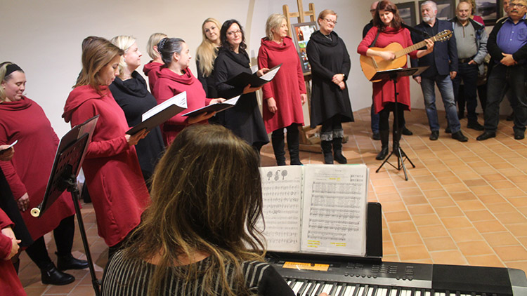 Fotografický memoriál na zámku  zahájil. I se snímky Luďka Mařáka