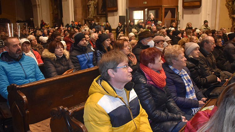 Pěvecký sbor Proměny  přilákal davy návštěvníků