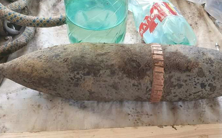 Granát našli mezi řepou!