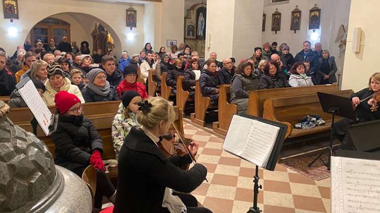Adventní koncert  prohřál kostel v Mostkovicích