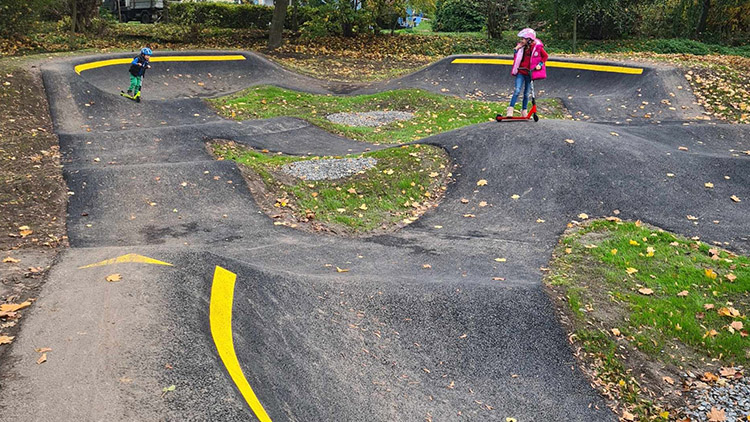 V Čelechovicích už řádí na asfaltovém pumptracku