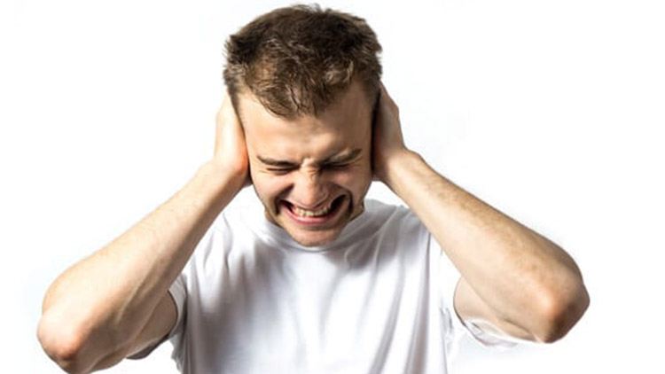 Vyděračce ukázal  NAHÉ TĚLO