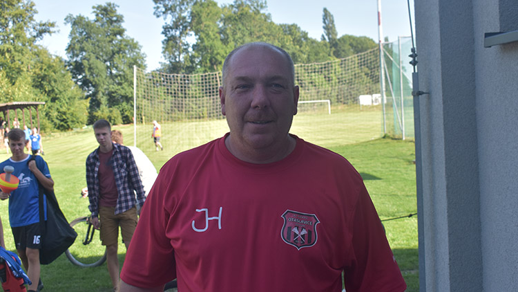 „Postupem podzimu se nám povedlo výkony zlepšovat,“ těší kouče Otaslavic Jiřího Hona