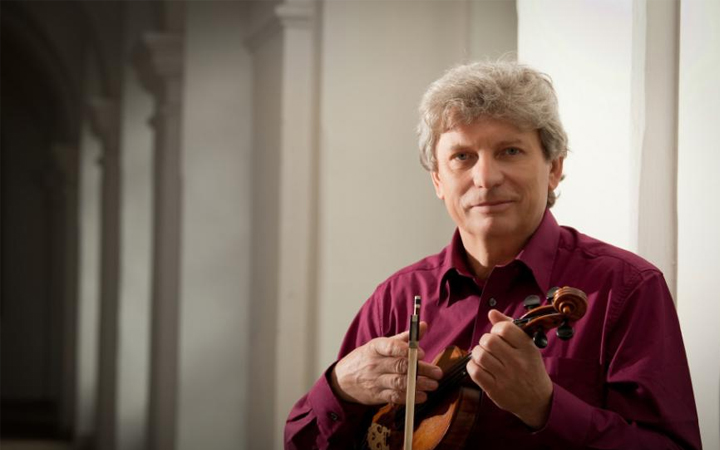 Odloženo, Jiří Pavlica dorazí v březnu