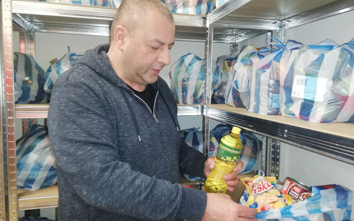 Výdejna potravinové pomoci i pro seniory