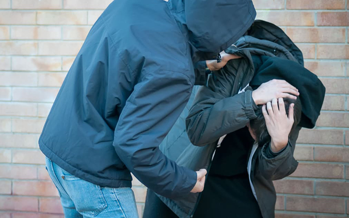 Děti zmlátili na hřišti!