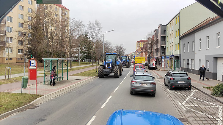 Zemědělci vytáhli na Prostějov