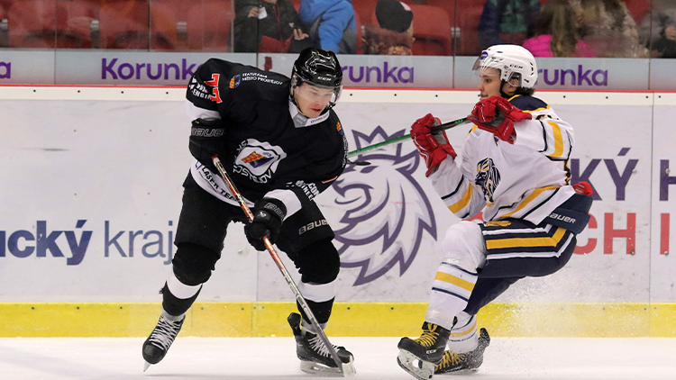 Těžký boj na úvod, první výhru pečetil Zabloudil