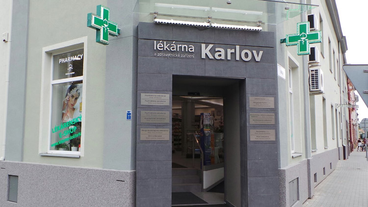 Laskavá žena za pultem