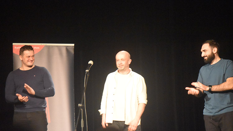 Salvy smíchu zněly halou v Nezamyslicích