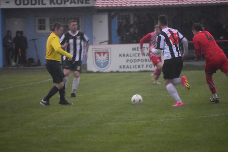 Kralice na úvod jara berou bod