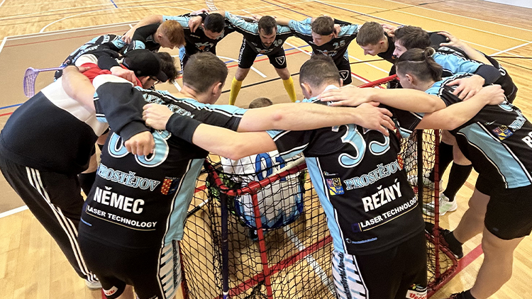 Víkend Playmakerů: Béčko, veteráni i žáci brali shodně tři body