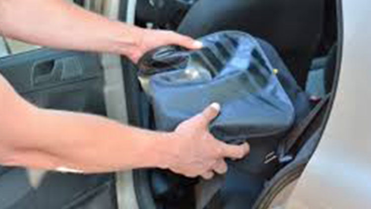 Využil nepozornosti