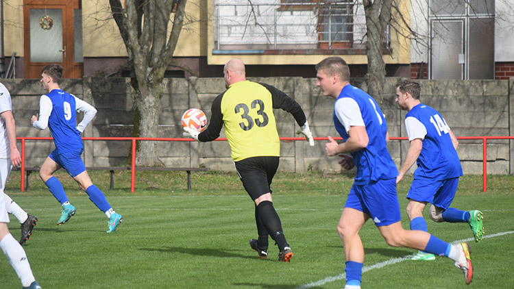 Pivín zvládl s Protivanovem i jarní odvetu  Ve větrném odpoledni rozhodl ve druhé půli