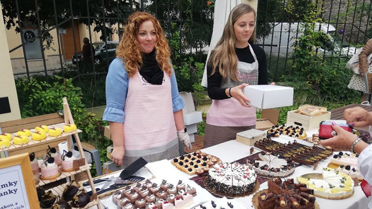 Májový Restaurant Day   hledá kuchaře, cukráře i pekaře
