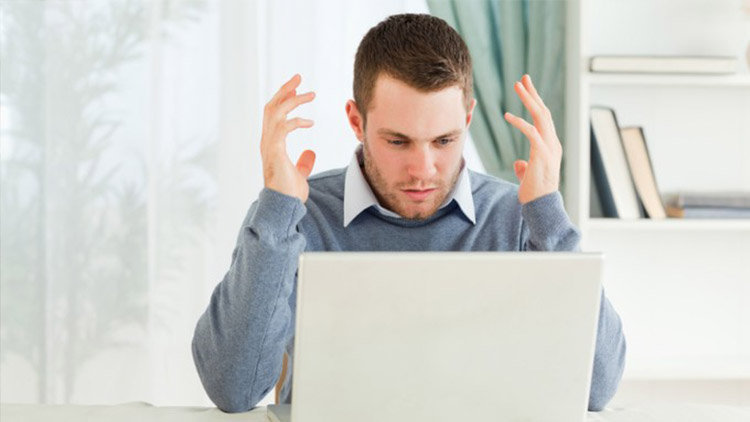 INTERNETOVÝ  KOLAPS. PROČ?