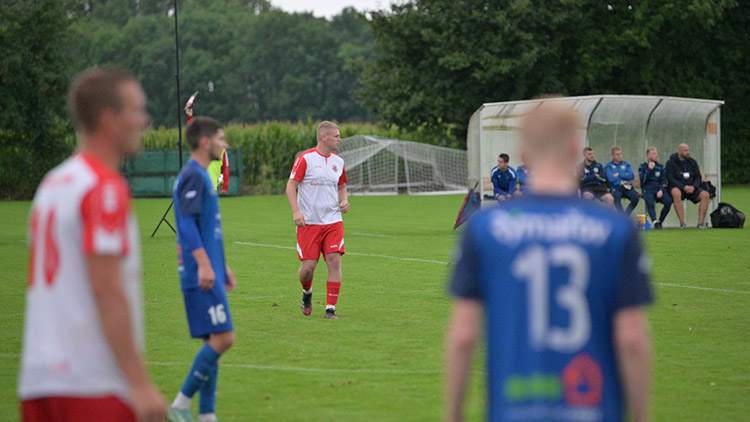 Kostelec na půdě lídra překvapení nezvládl