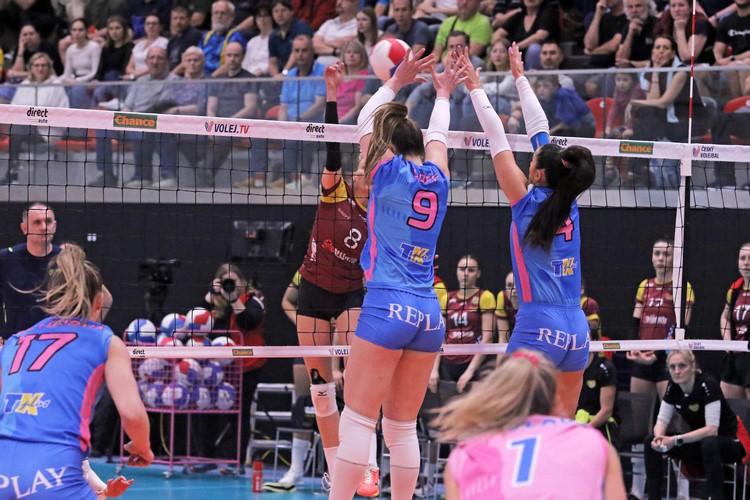 SEMIFINÁLE 5: prostějovský mančaft v domácím prostředí  vybouchl, Liberec ho jasně přejel a o titul tak zabojuje on