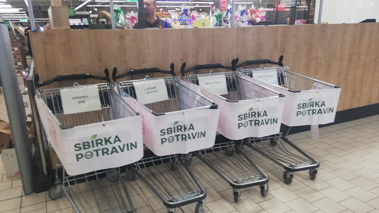 V Prostějově se sbíraly potraviny