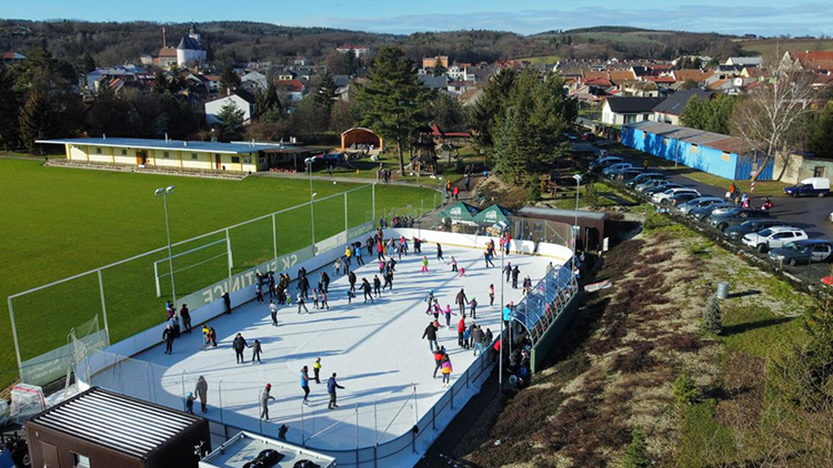 V Němčicích budou bruslit  pod širým nebem. Ještě letos!