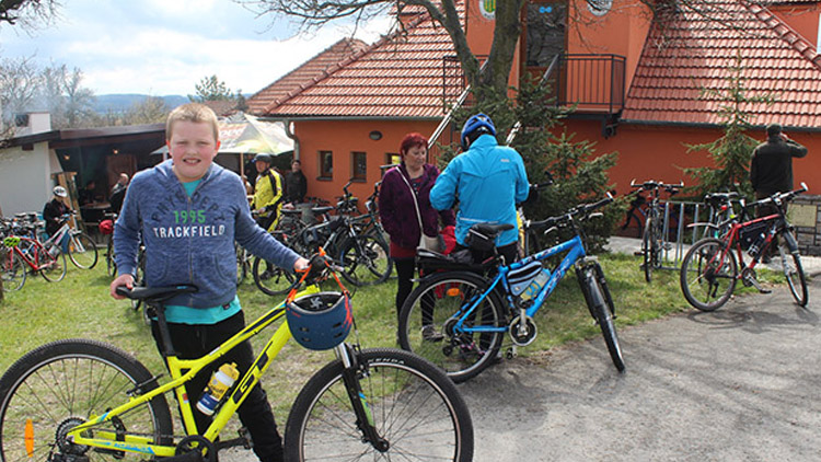 Cyklisté vyrazí do Haček