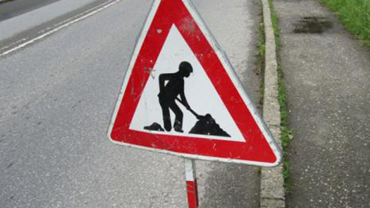 Uzavírka kvůli opravě domu