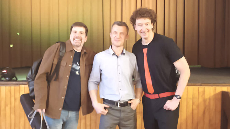 Pořad Na stojáka bavil Určice