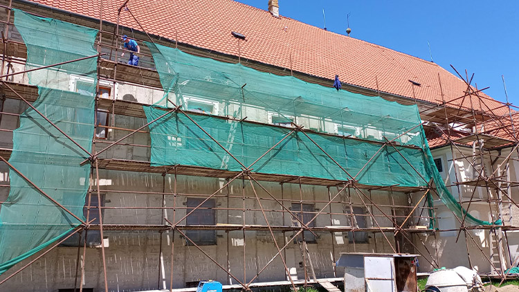 Konický zámek převléká kabát