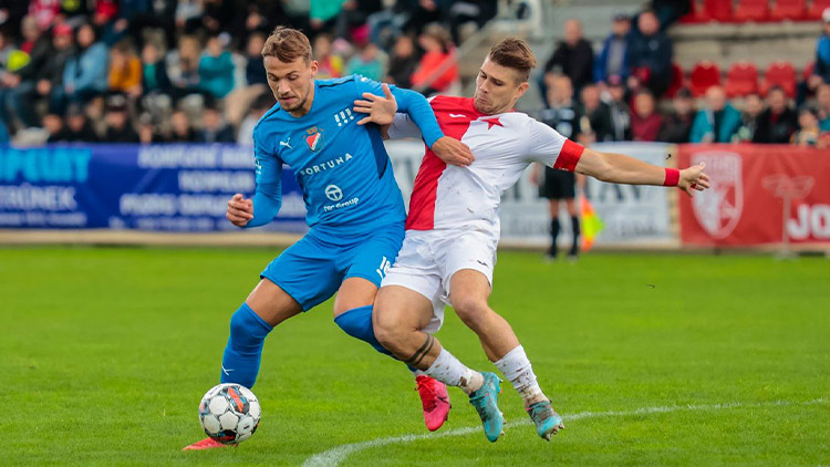 Matoušek dostal 12 zápasů